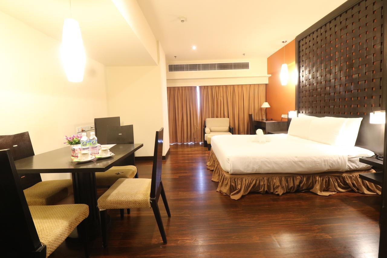 Millennium Suite At Pyramid Tower Petaling Jaya Exteriér fotografie