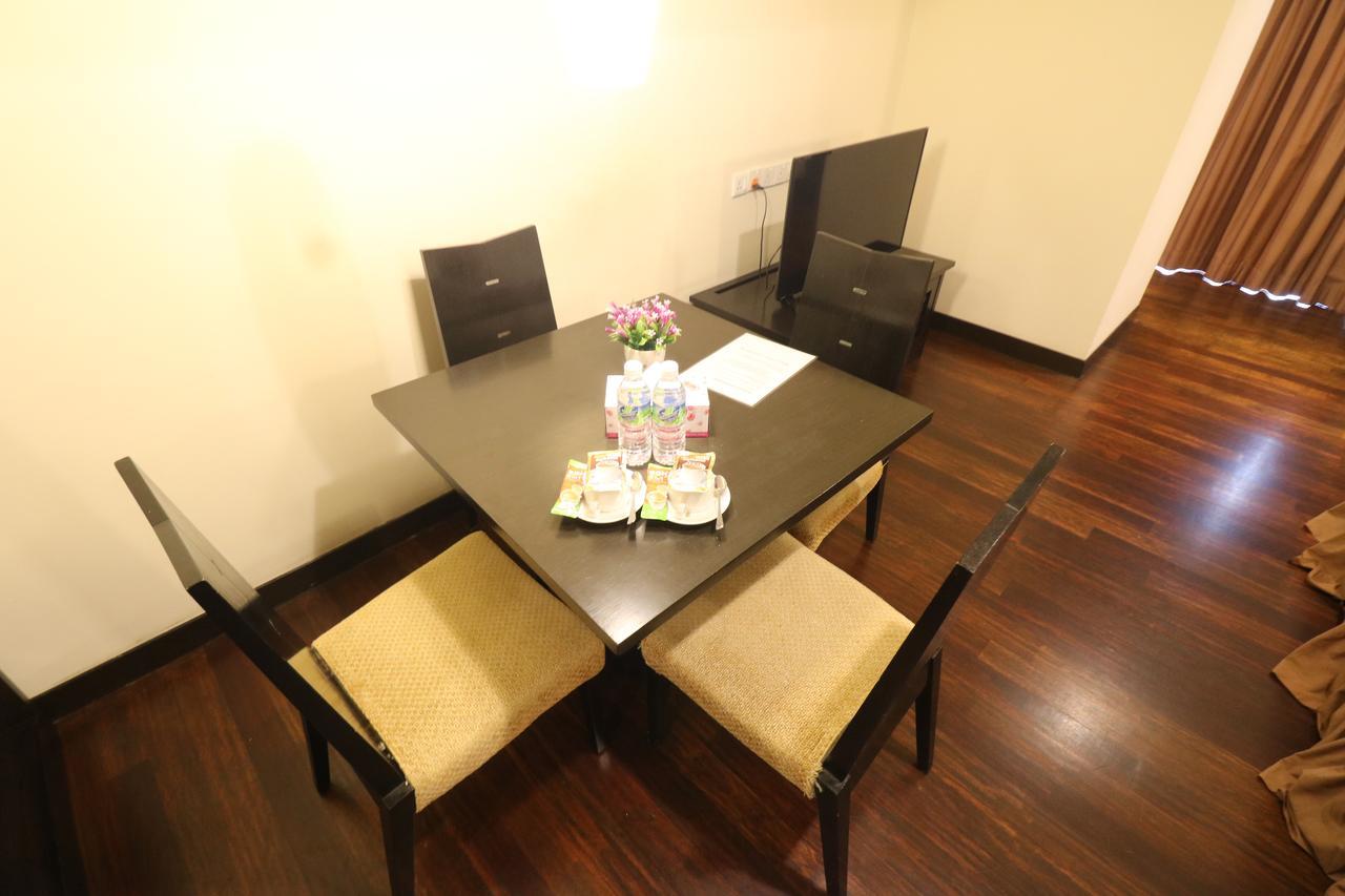 Millennium Suite At Pyramid Tower Petaling Jaya Exteriér fotografie